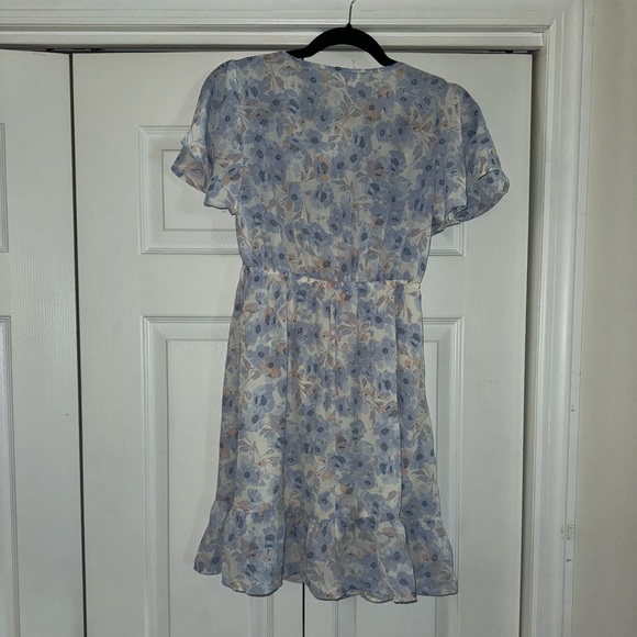 Floral Dress - Picture 5 of 7